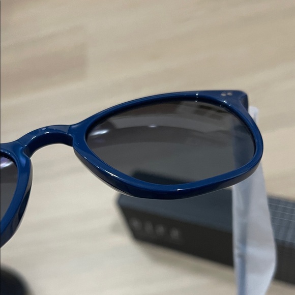 Diff Eyewear Dark Blue Sunglasses - Picture 3 of 6